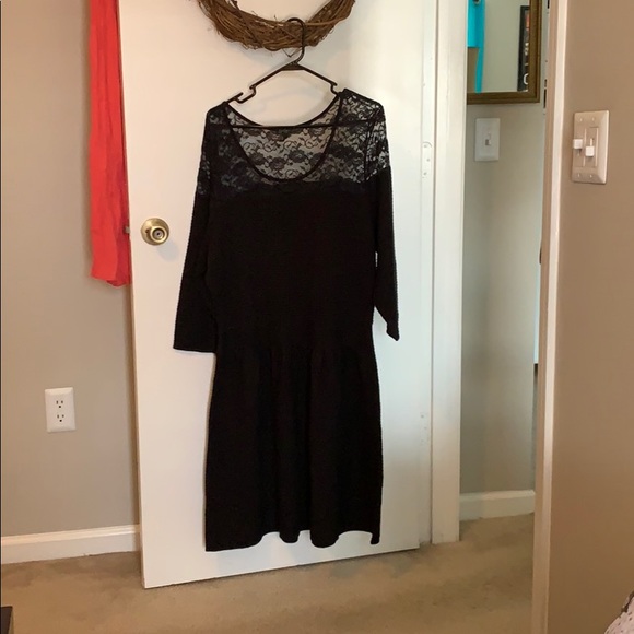 Jessica Simpson Dresses & Skirts - EUC Jessica Simpson Lace Black Dress 2XL